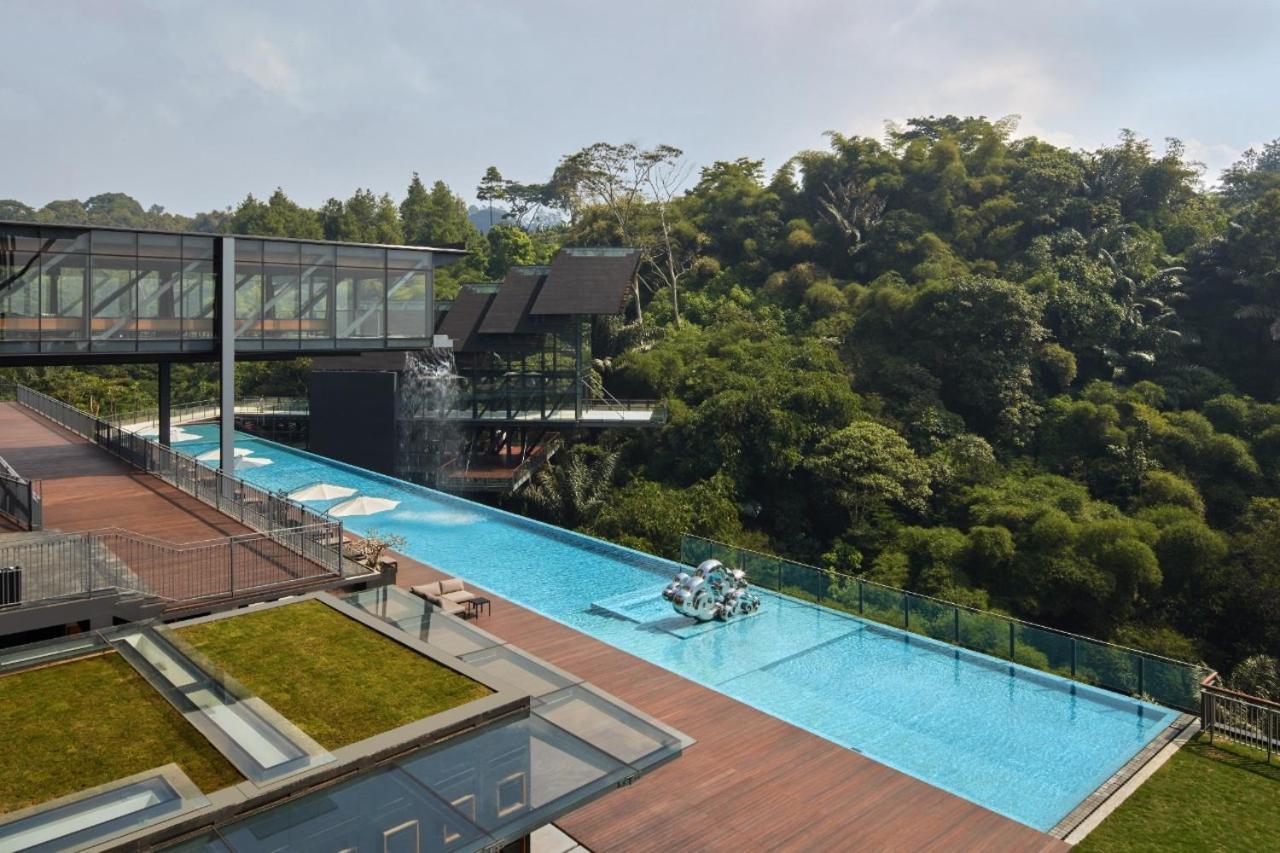 The Gaia Hotel Bandung Лембанг Экстерьер фото